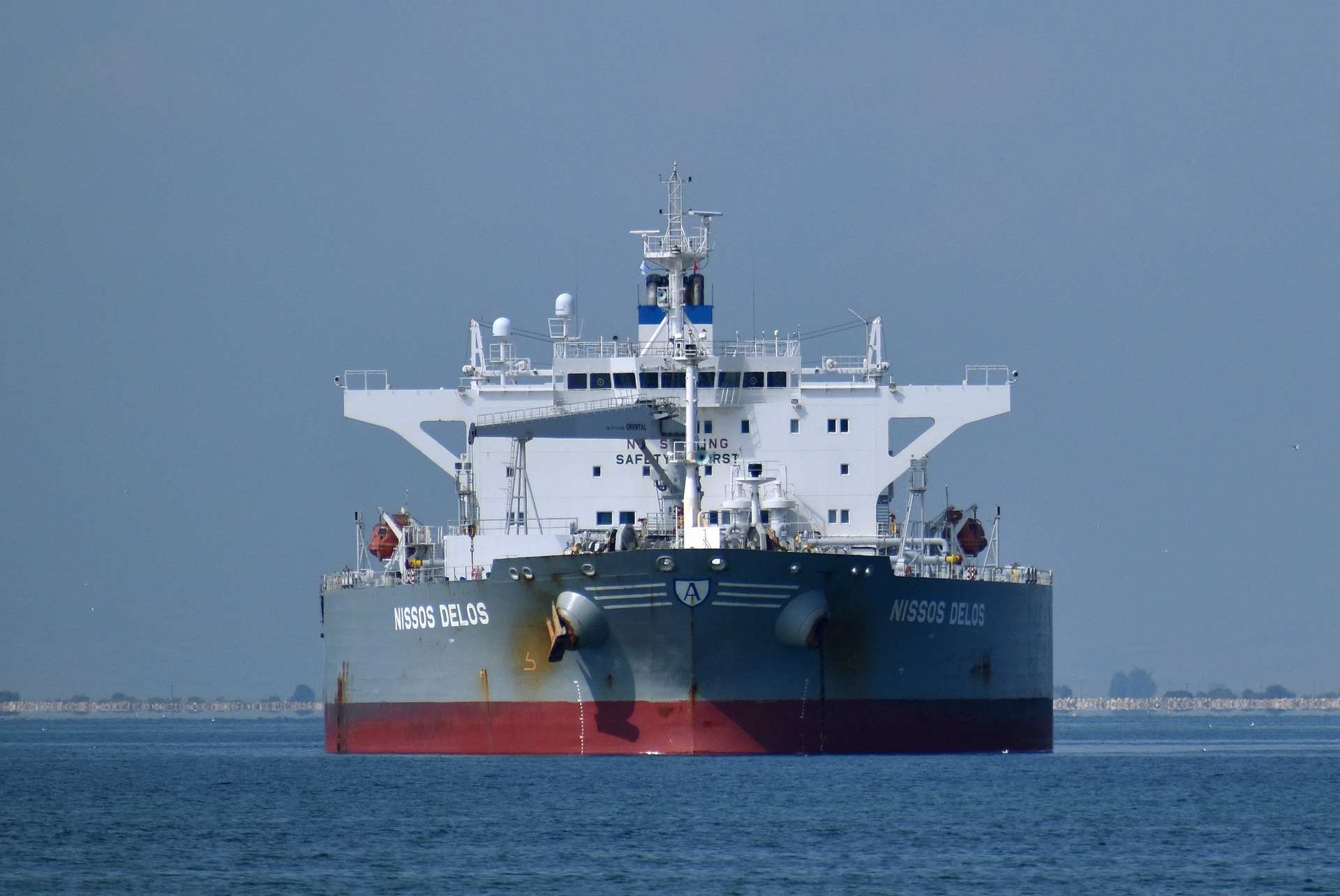 Green Ammonia the solution to large vessel fuels